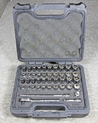 Snap on 144TMPB 44 Piece 1/4'' Drive 6 Point METRIC / SAE General Service Set