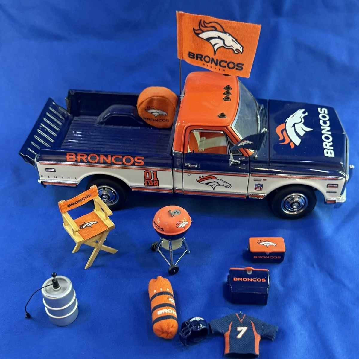 1:24 Danbury Mint Chevrolet Diecast Cars, Trucks & Vans for sale