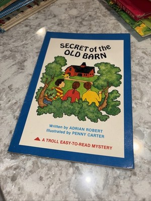 SECRET OF THE OLD BARN (A TROLL EASY TO READ MYSTERY) By Adrian Robert 1985 PB