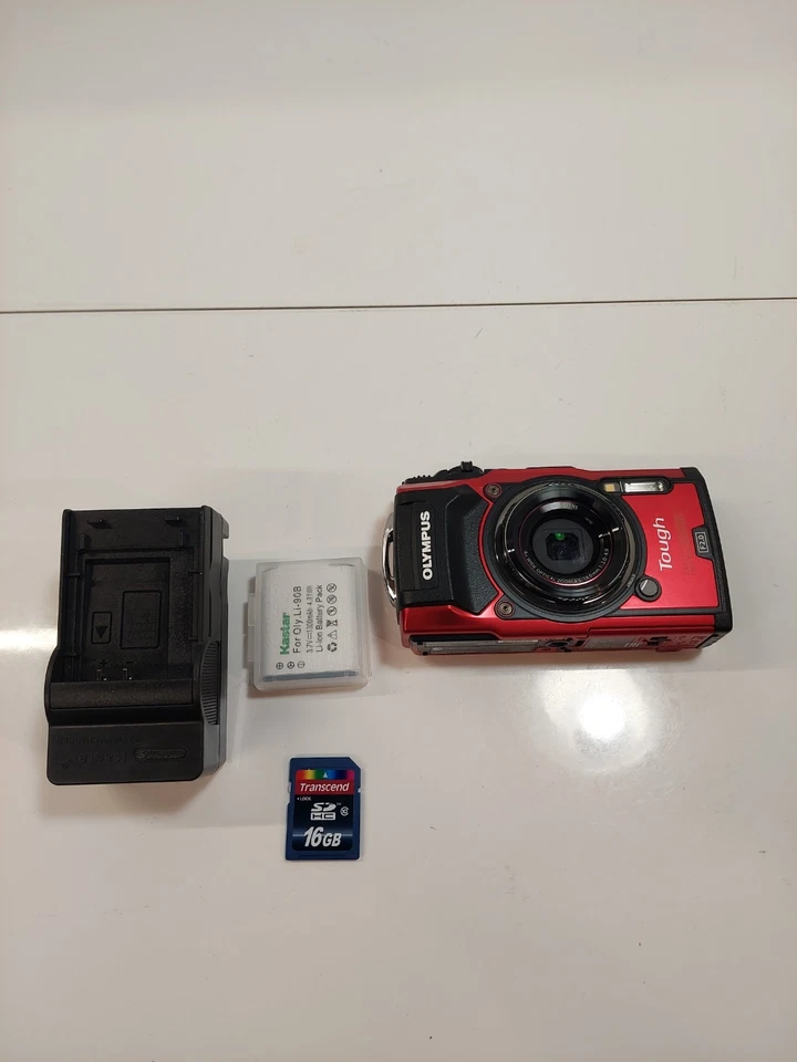 Olympus Tough Digitalkamera IM005 rot F2.0 wasserdicht getestet & funktionsfähig **LESEN**