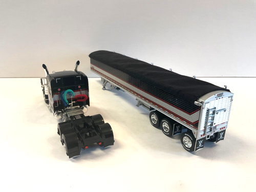 Peterbilt 379 Midroof w 50’Tri- Axle Grain #60-1194 DCP First Gear 1/64th Truck - Picture 6 of 10