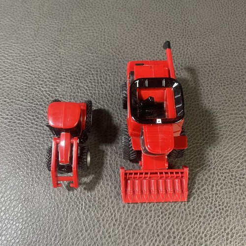 Case/IH AFX 7010 Axial Flow Combine w Corn Head Tractor 1/64 Scale by Ertl Used - Picture 5 of 9
