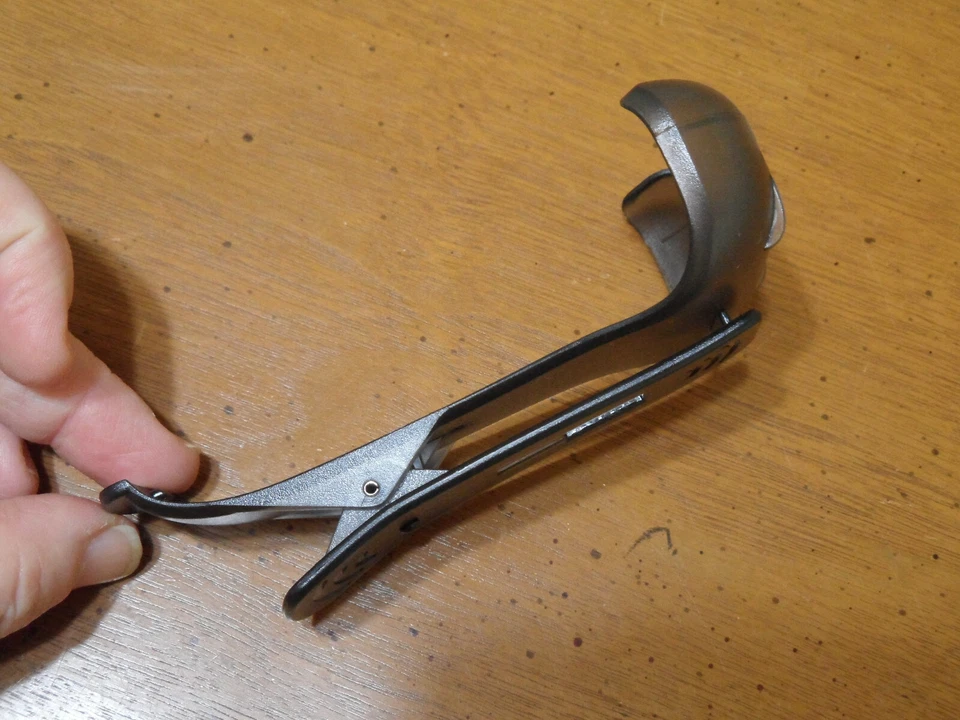 Delphi XM2GO Portable Satelite Radio Receiver Replacement Belt Clip/Stand NIP - Image 3 of 4