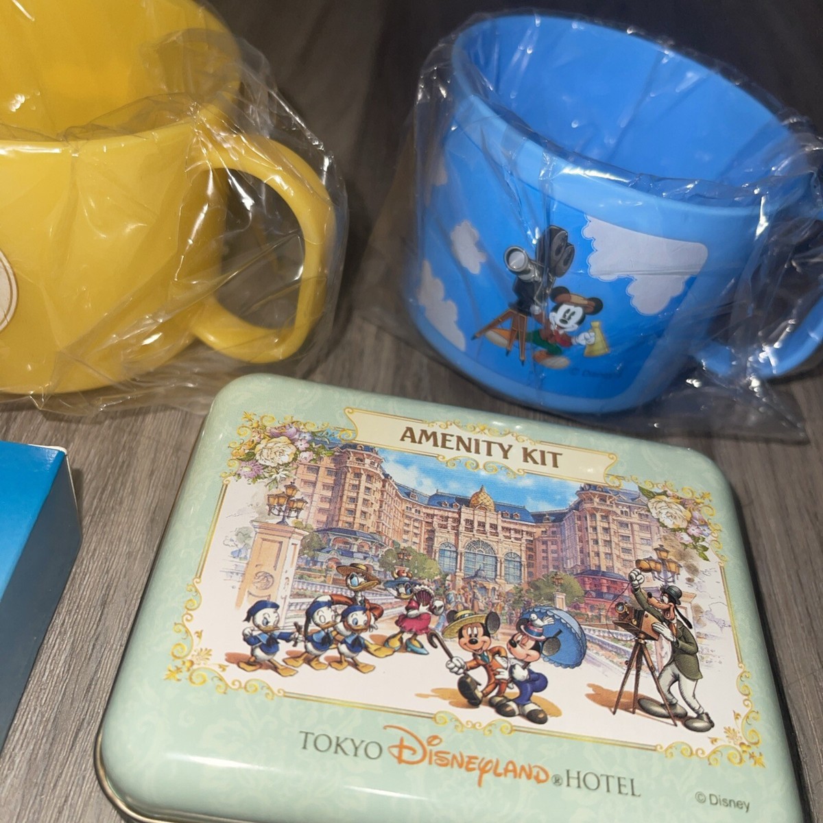 Tokyo Disneyland Hotel Amenity Kit, 1 Adult 1 Child Toothbrush