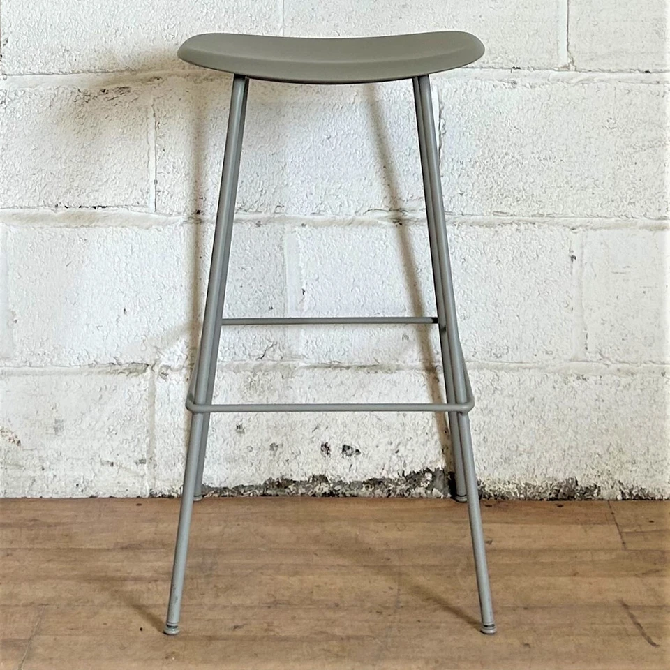 MUUTO Fibre Bar Stool Grey Denmark dining side bistro Danish - Image 2 of 3