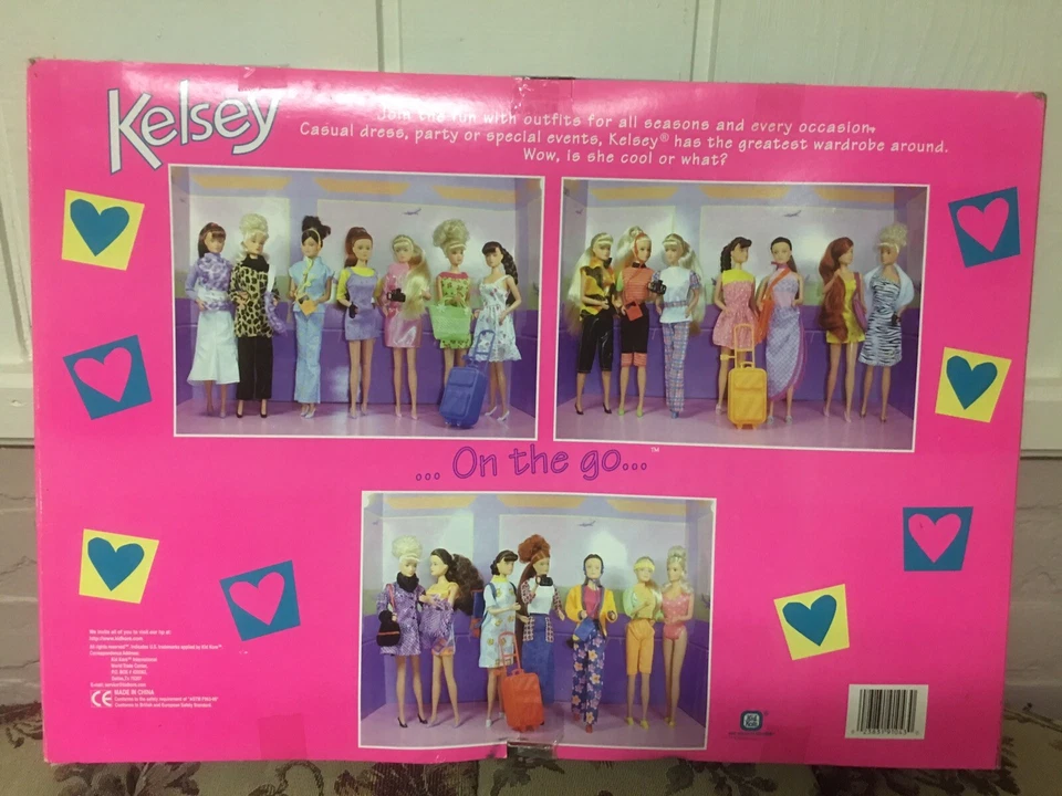 Conjunto Muñeca Barbie 100 Aniversario Kelsey On The Go Foto 2 de 3