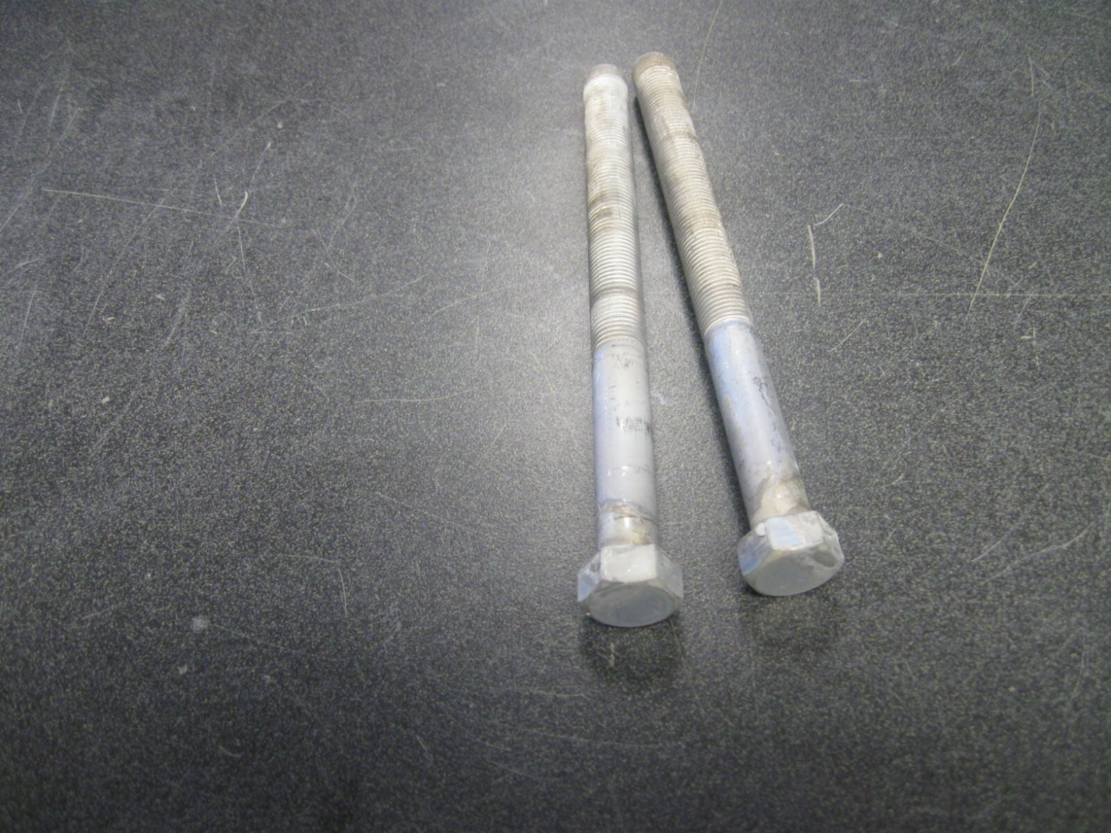 SET OF 2 YAMAHA OUTBOARD MOUNTING BOLTS 901011204700 BINO62 eBay