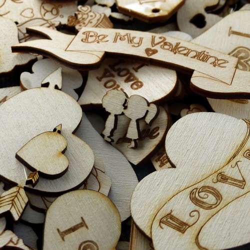 Over 100 Small Wooden Valentines Craft Shape 3 mm Plywood 1-4cm Size Love - Picture 4 of 9