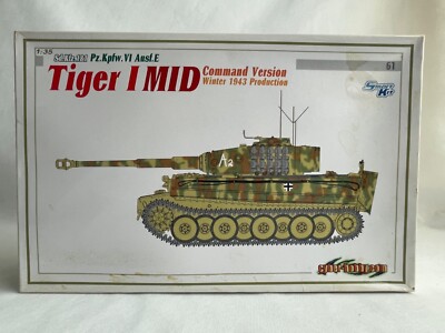 Dragon Cyber Hobby Tiger I MID Command Winter 1943 Prod 6660