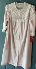 DIXIE BELLE Vintage Button Up Robe With Pockets NWT Pink Small