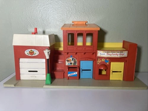 Vintage 1973 Fisher Price Play Family Village #997 Little People Town Building