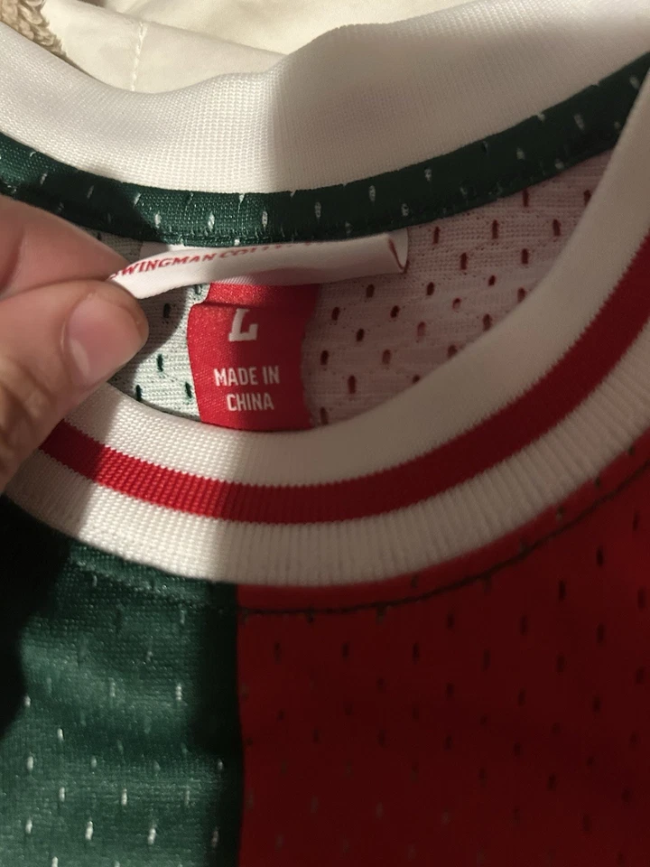 Mitchell & Ness NBA Split Swingman Oscar Robertson Milwaukee Bucks 71-72 Jersey - Image 4 of 4