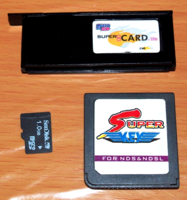 ニンテンドーDS lite 用 super keyと super card ニンテンドーDS lite