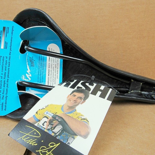 NOS Viscount Waveflo Professional Saddle w/Flolite Liquid..Black w/Blue Accents - Picture 16 of 17