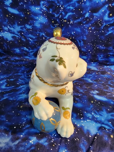 The Imperial Puppy of Satsuma Franklin Mint Porcelain Figure - Picture 4 of 6