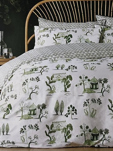 Christy Arley Super King Size Luxury Duvet Cover Set With Two Pillowcases - Picture 4 of 7