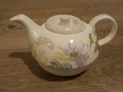 Laura Ashley Floral Teekanne Fine Bone China Made in England Blumen Pflanzen