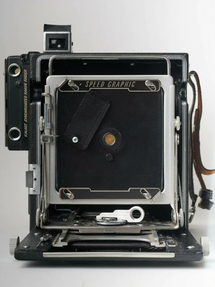 Graflex and Speed and Crown Graphic pinhole board with interchangeable inserts - Image 2 of 4