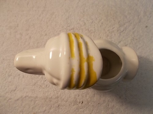 Vintage White Duck with Yellow Bonnet Heavy Ceramic Flower Pot Planter Vase - Picture 5 of 6