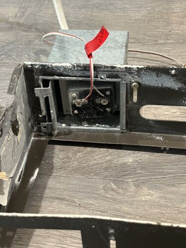 Sistema de intercomunicación Nutone IM-3303 con accesorios (transformadores, timbre de puerta, montaje - Imagen 9 de 14