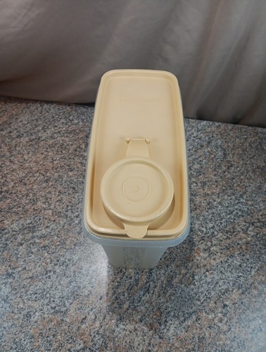 Tupperware 469-9 Vintage Müslibehälter transparenter Deckel 471-11 Store N Pour Behälter - Bild 2 von 5