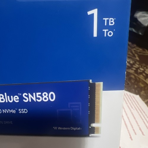 Western Digital WDBWMY0010BBL-WRWM WD Blue 1TB SN580 NVMe Internal SSD - Afbeelding 2 van 10