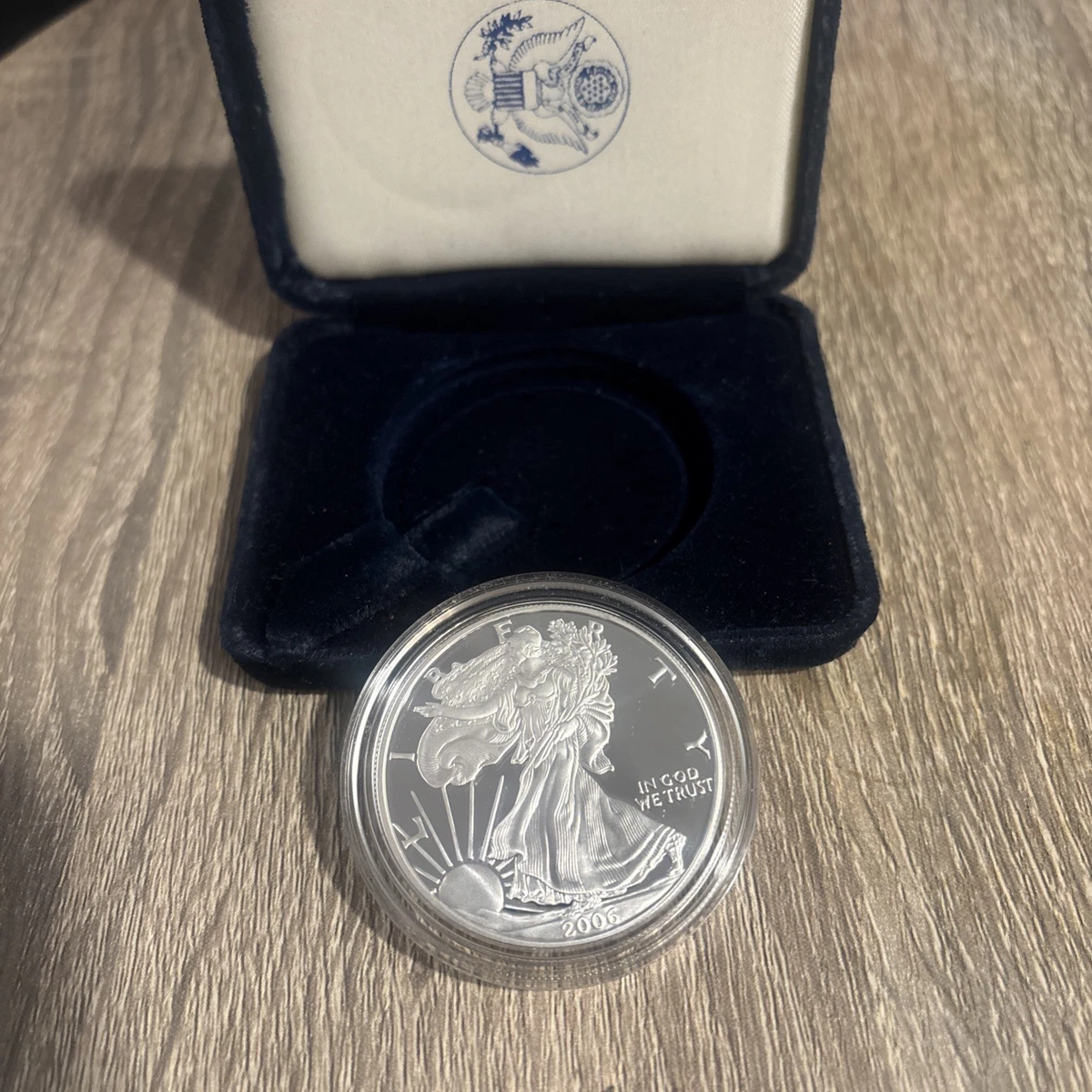 Walking Liberty Uncertified 1 oz Precious Metal Content per Unit