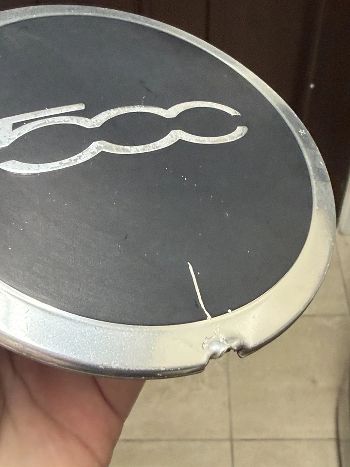 Tapacubos FIAT 500 500c 500e 68078419AC tapacubos original OEM Foto 2 de 4