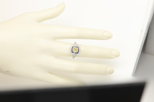 Anillo Art Deco de diamantes amarillos de oro de 18 k y zafiro azul AAA de 1,21 - Imagen 3 de 9