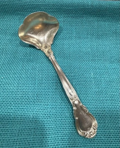 VINTAGE GORHAM CHANTILLY STERLING SILVER GRAVY LADLE 7" NO MONOGRAMS 73g