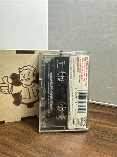 Shot in the Dark By Great White 1988 Cassette Tape - Picture 2 of 4