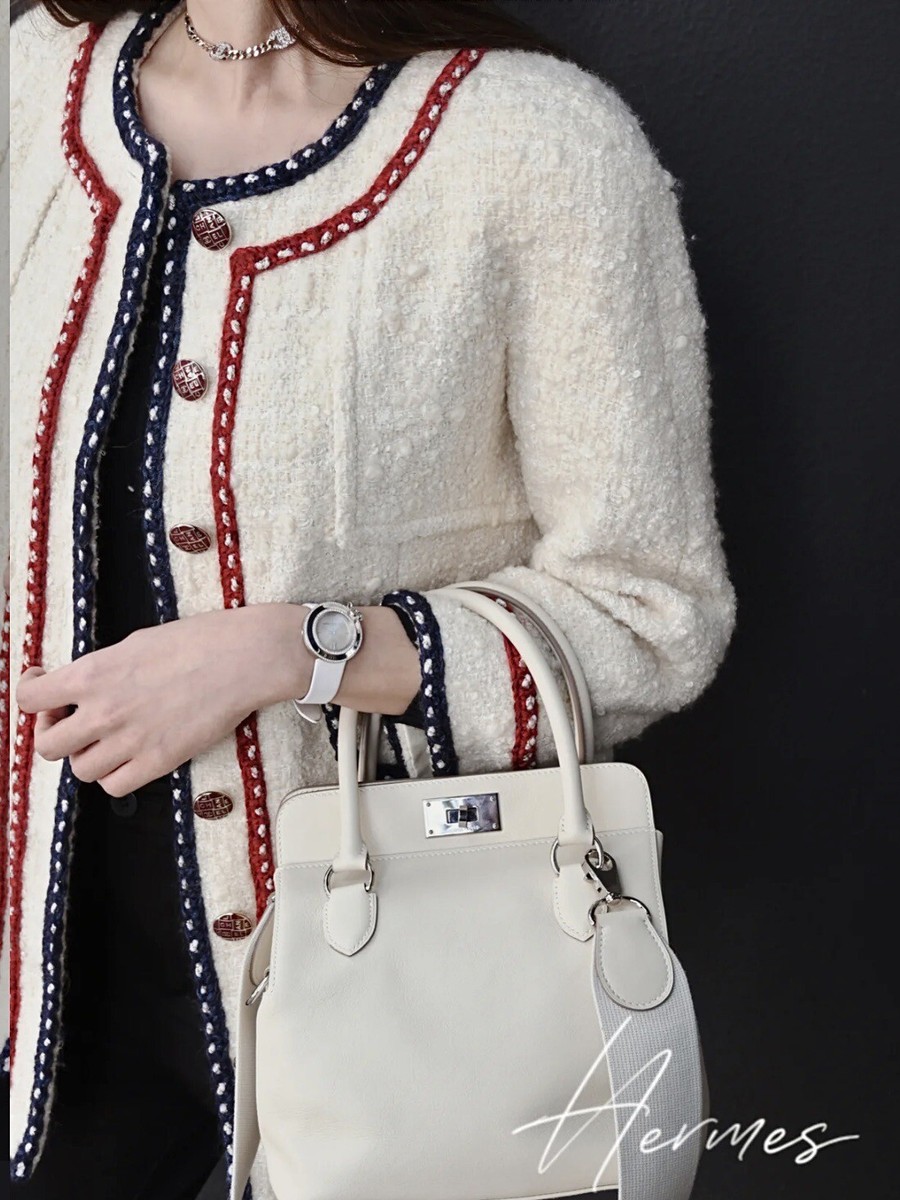 CHANEL 18B Hamburg Ivory Navy Red Tricolor Wool Braid Trim CHANEL 18B Hamburg Ivory Navy Red Tricolor Wool Braid Trim
