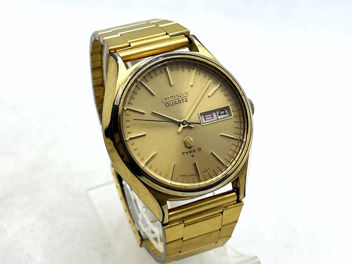 Vintage SEIKO TYPE II 2 Wristwatch Kanji Day Date Gold Dial