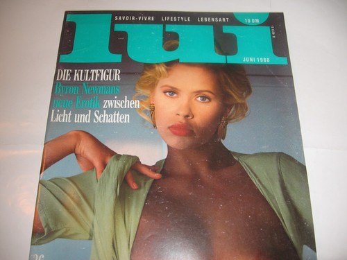 "Iui" June '88 -rare IMPORT Men's Magazine "DEMI MOORE" Photo Feature! -Oversize - Picture 3 of 3