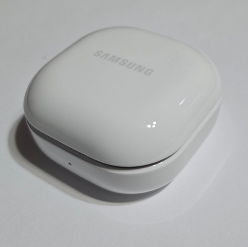 FUNDA DE CARGA GRAFITO blanca sin usar para auriculares Samsung Galaxy Buds FE SM-R400 - Imagen 3 de 8