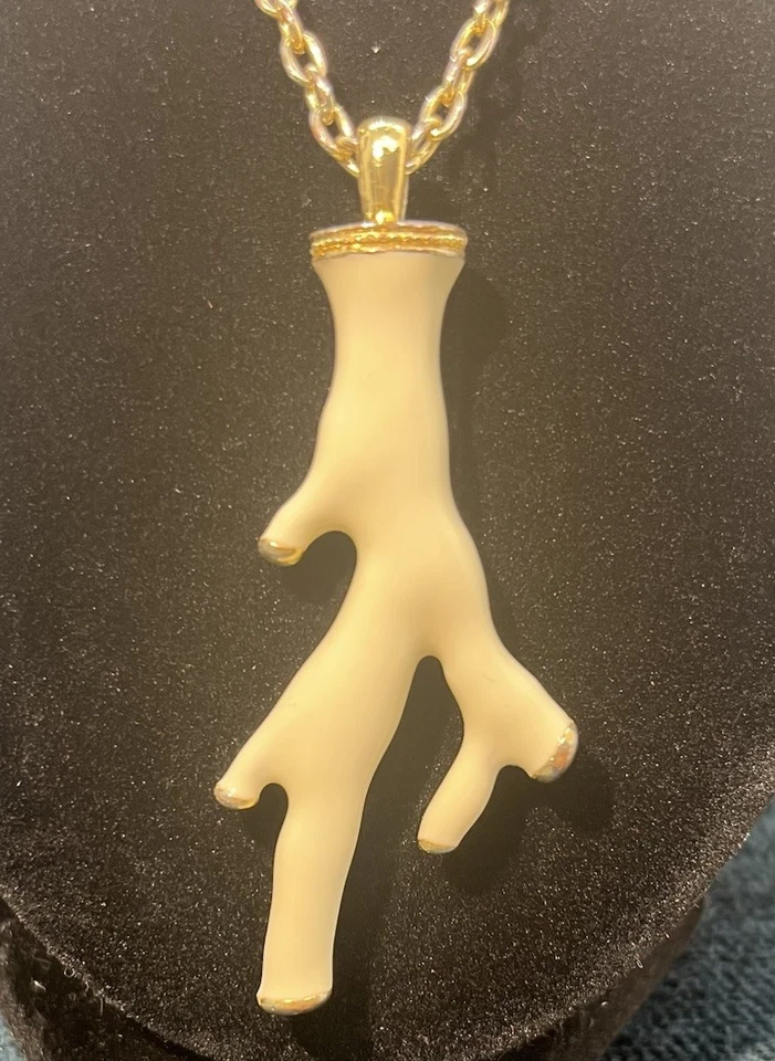 "Collar Lilly Pulitzer Sea Coral Resort blanco/marfil esmalte y tono dorado 32""" Foto 3 de 4