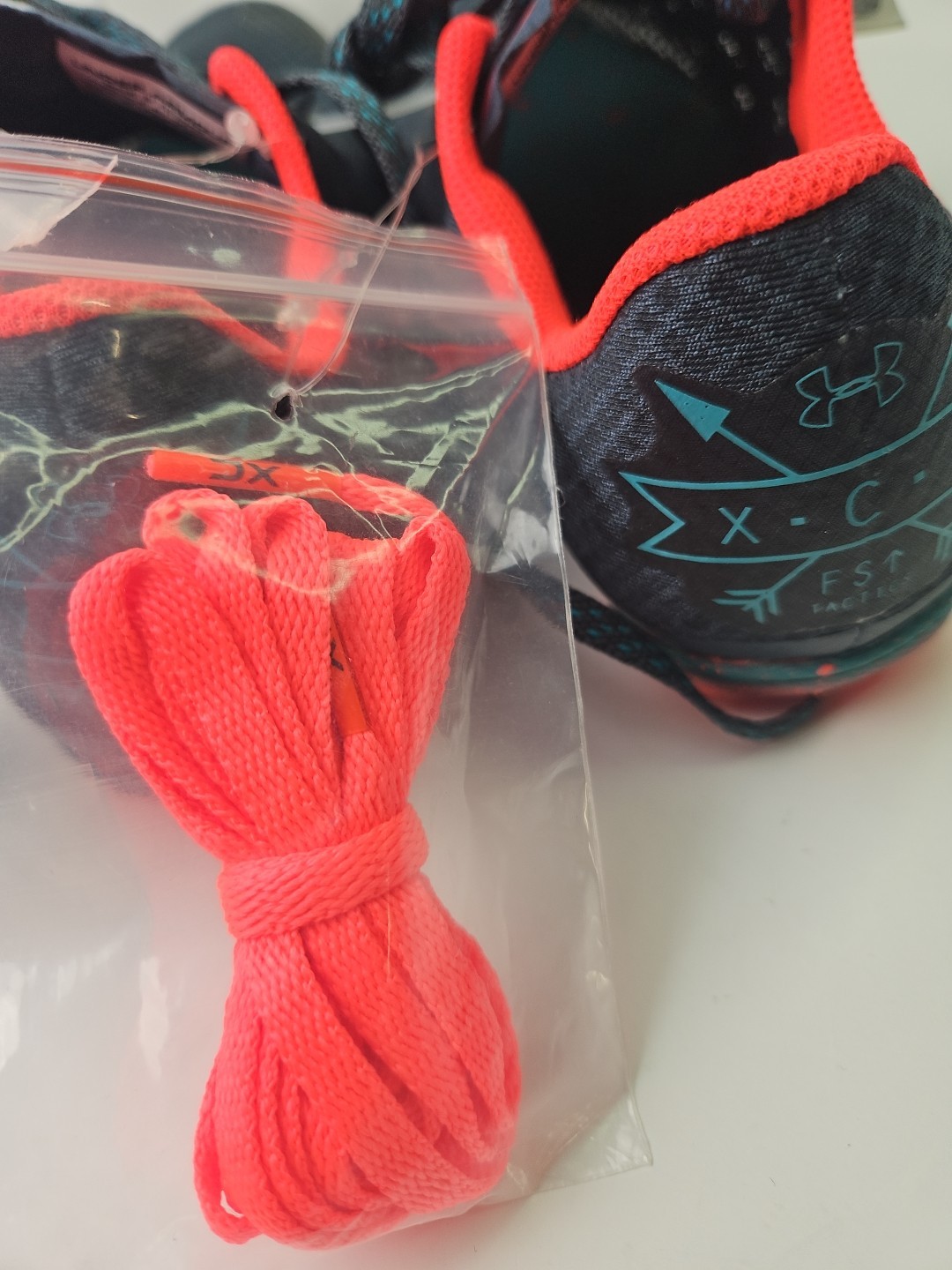 NWT Under Armour Brigade XC Low Men's Size 6.5 XC Spike Shoes Laces Tool thumbnail 4