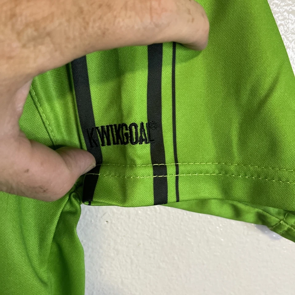 NWT Men's Kwik Goal Premier Referee Jersey Medium Green Short Sleeves Fútbol - Image 4 of 4