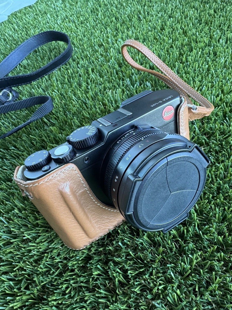 Leica 18471 D-Lux Type 109 3.0in LCD 12.8 Megapixel Digital