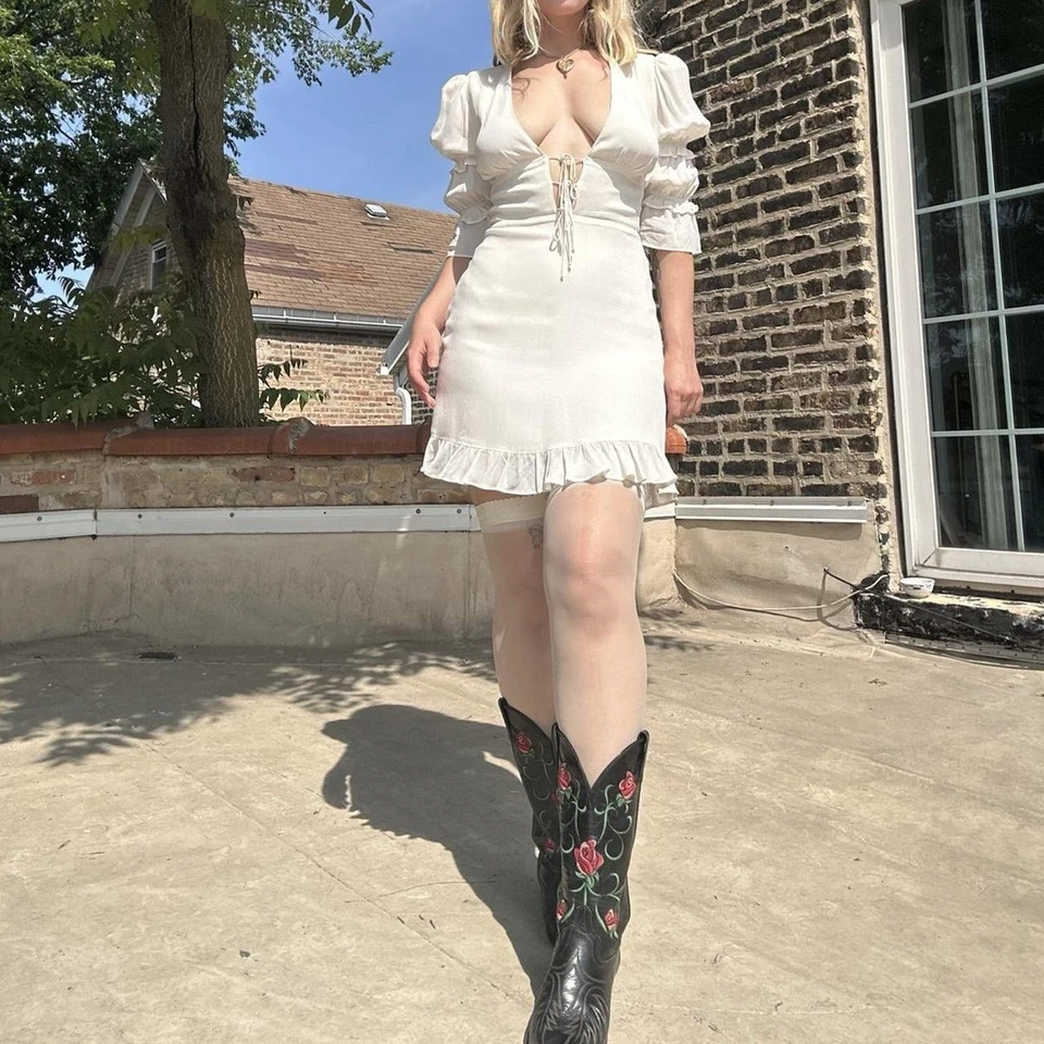 Vestido Reformation Laurelei Foto 2 de 4