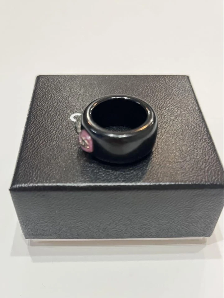 Anillo CHANEL Coco Mark Logo Plástico Negro De Colección Talla 12 En Caja Auténtico Raro Foto 4 de 4