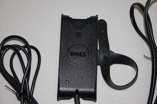GENUINE Dell PA-12 DF263 LA65NS0-00 19.5V 3.34A AC Power Adapter/Charger - Picture 3 of 3
