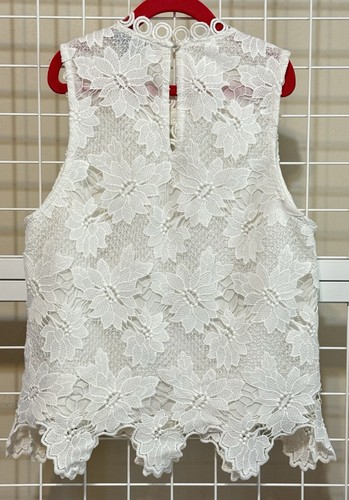 TopShop Gorgeous White Floral Lace Top Sleeveless Size 6 - Picture 2 of 9