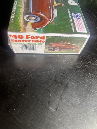VINTAGE LINBERG 40 FORD CONVERTIABLE # 2120 GREEN MODEL CAR KIT New FREE SHIP - Picture 11 of 11