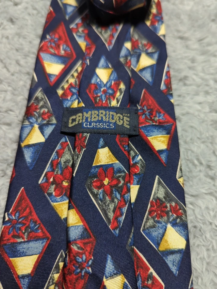 Corbata Cambridge Classics patrón floral de seda Foto 4 de 4