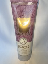 Bath Body Works Passionfruit  Banana Flower Moisturizing Body Wash