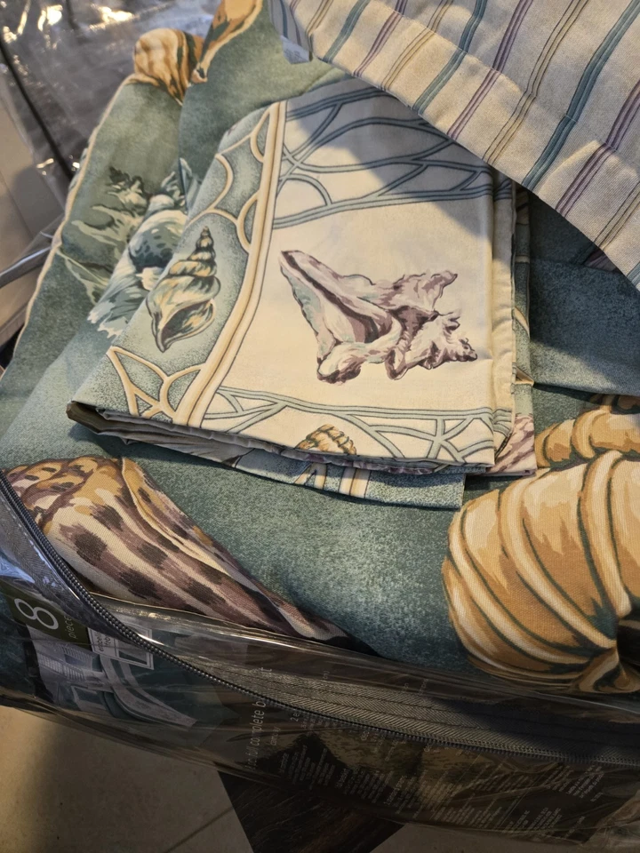 Juego de cama completo de 7 piezas Hallmark Collection Foto 4 de 4