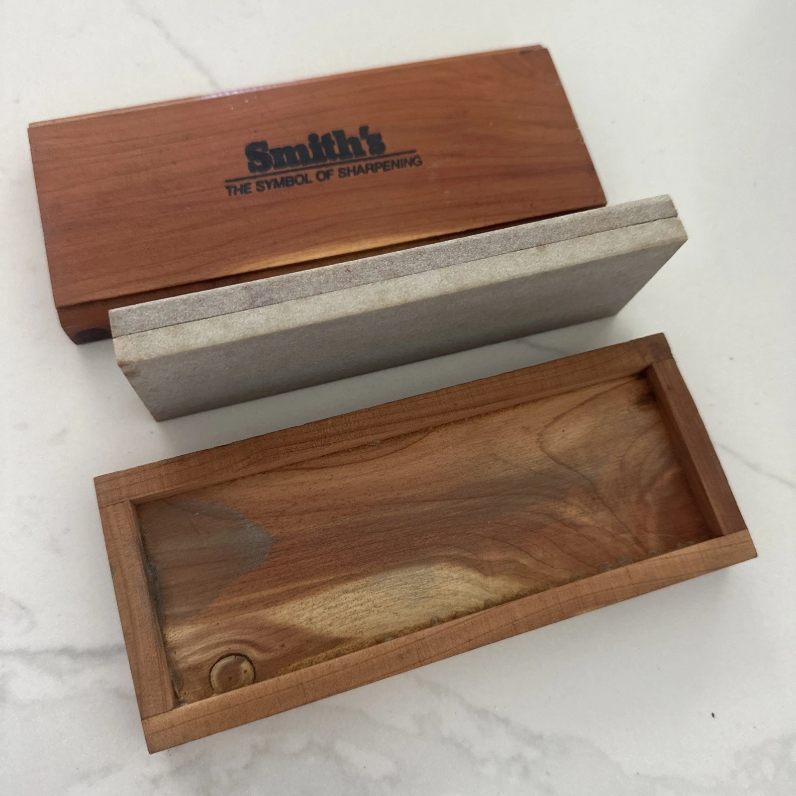 Smith's Whetstone 6x2x.5 Inch Cedar Box Natural Arkansas Knife Stone Sharpening