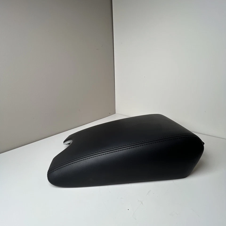 Infiniti G37 2012 reposabrazos tapa consola central cubierta negro OEM Foto 3 de 4