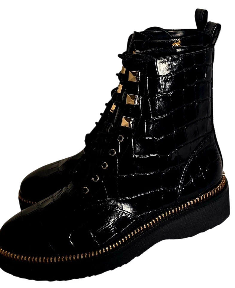 Bota de combate Michael Kors Haskell charol negra talla US 7,5 para mujer Foto 2 de 4
